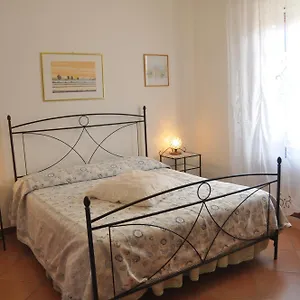 3* Hotel California